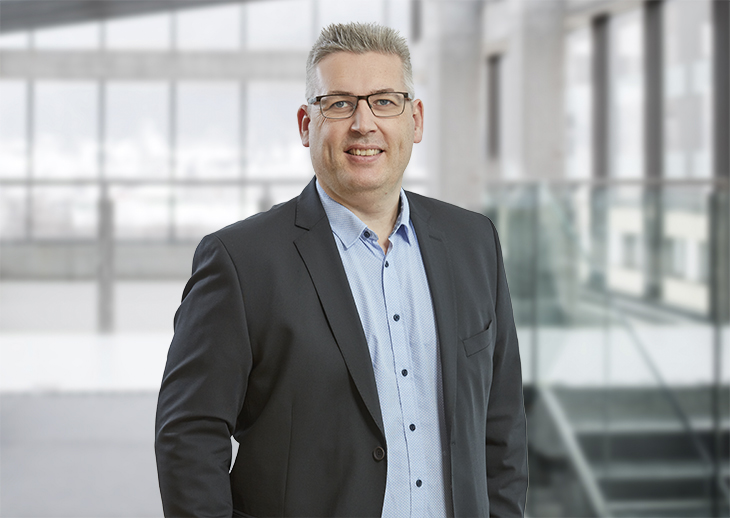 Henrik Ingvorsen, Senior Assistant, Business Services & Outsourcing