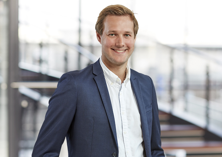 Mads Aabjerg Augustinussen, Assistant Manager, HD (R)